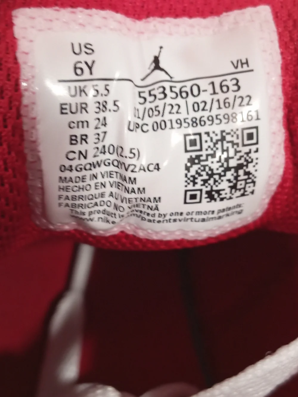 Nike Air Jordan 1 Low Grade School Sneakers. (